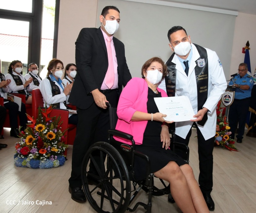 MEDICOS